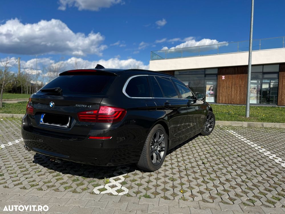 BMW Seria 5 525d xDrive - 4