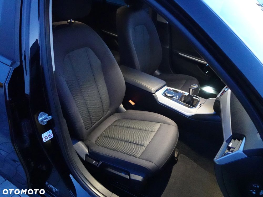 BMW Seria 3 320d - 5