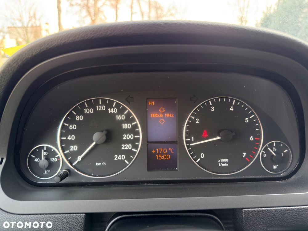 Mercedes-Benz Klasa A 170 BlueEFFICIENCY Elegance - 36