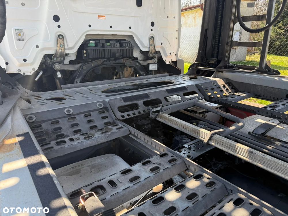 Mercedes-Benz Actros LOHR 200 - 4