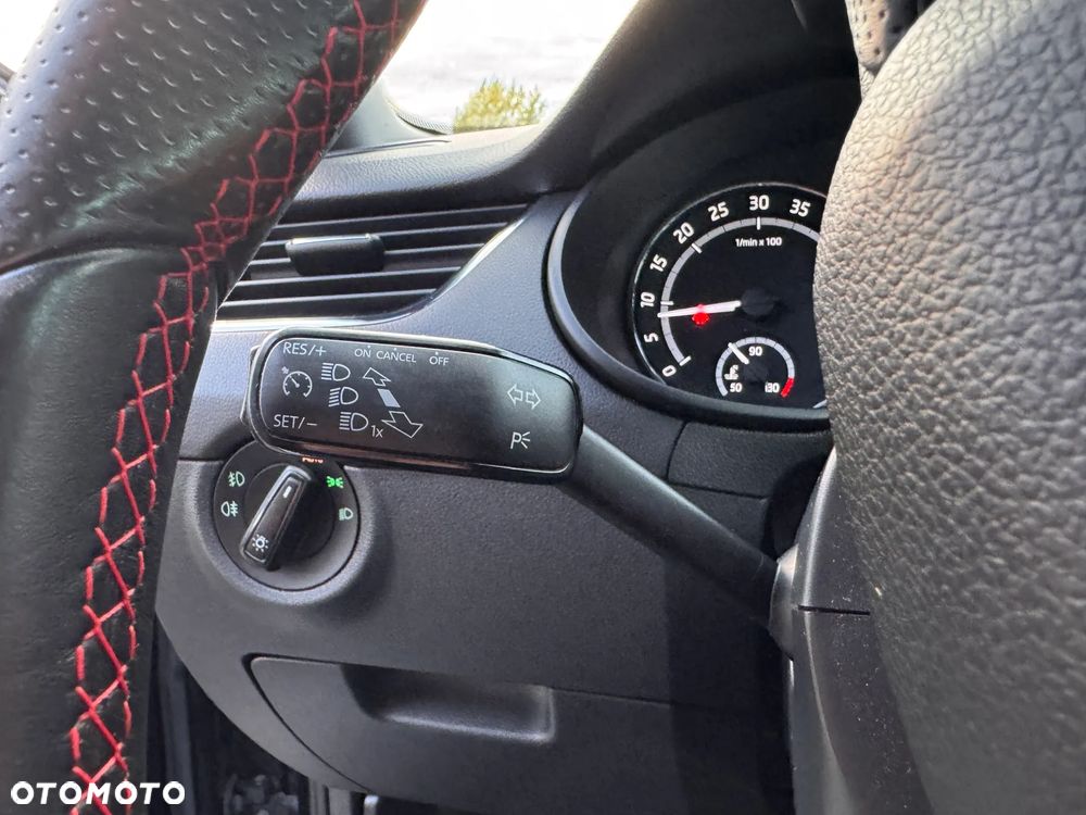 Skoda Octavia 2.0 TDI RS DSG - 35