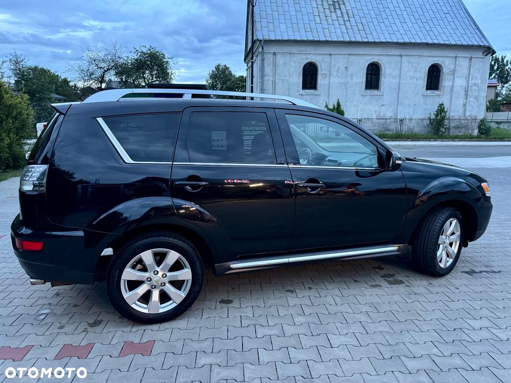 Mitsubishi Outlander 2.0 DID Intense + - 13