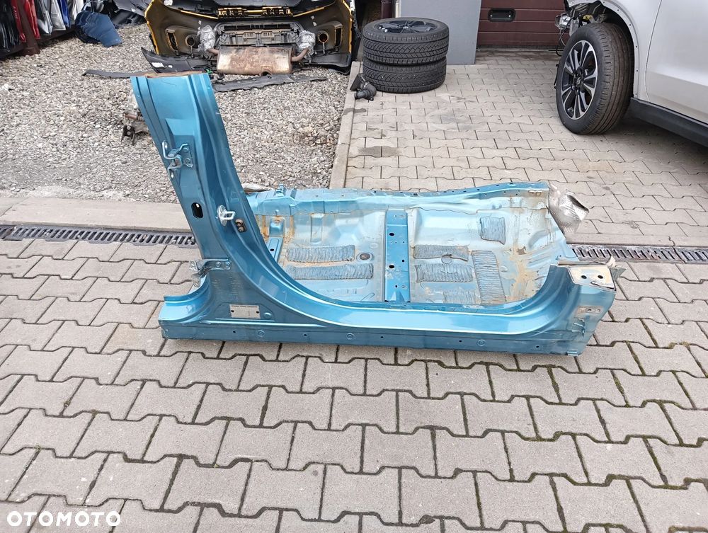 Mitsubishi ASX prawy prog slupek cwiartka - 1