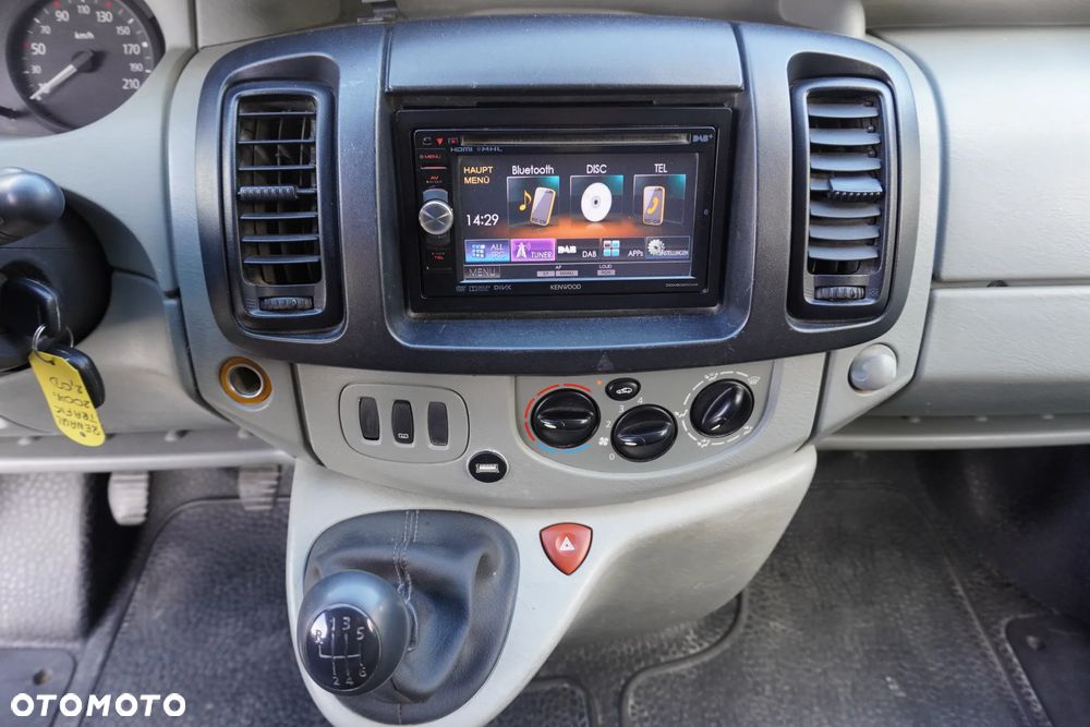 Renault TRAFIC - 19