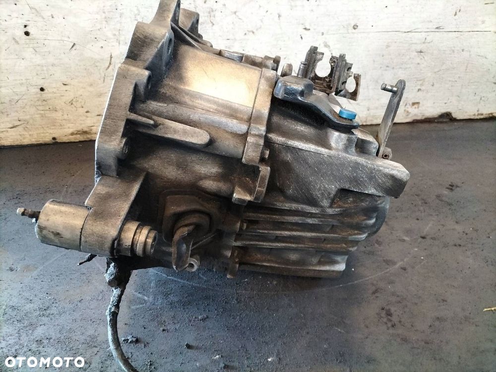 SKRZYNIA BIEGÓW VOLVO 850 I 2.5 TDI MANUAL 5 BIEGÓW - 5