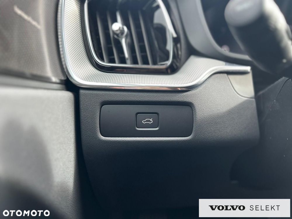 Volvo XC 60 - 22