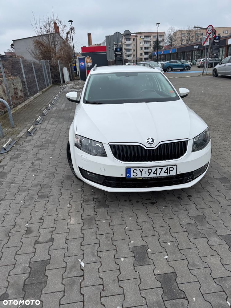 Skoda Octavia 2.0 TDI (Green tec) 4x4 DSG RS - 4