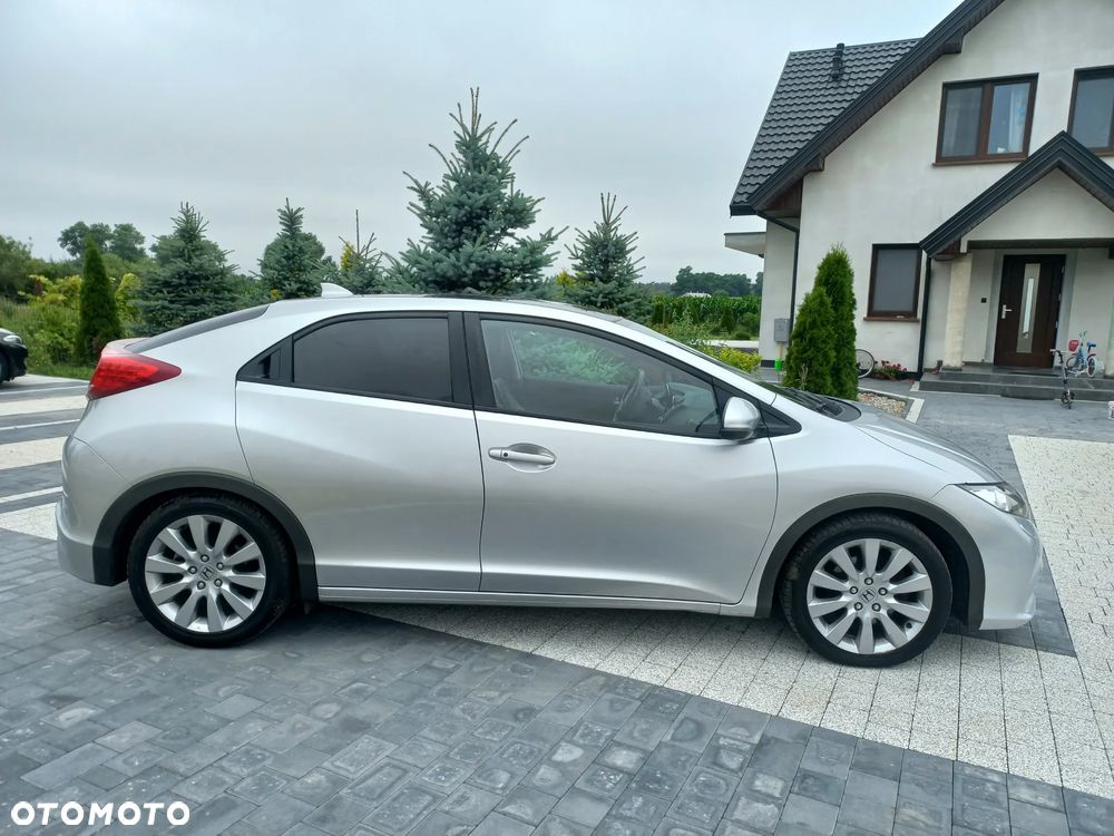 Honda Civic 1.8 Executive NAVI - 5