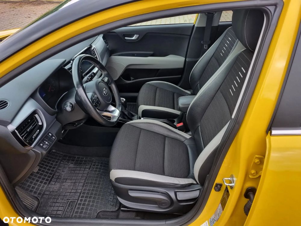 Kia Stonic 1.4 L - 5