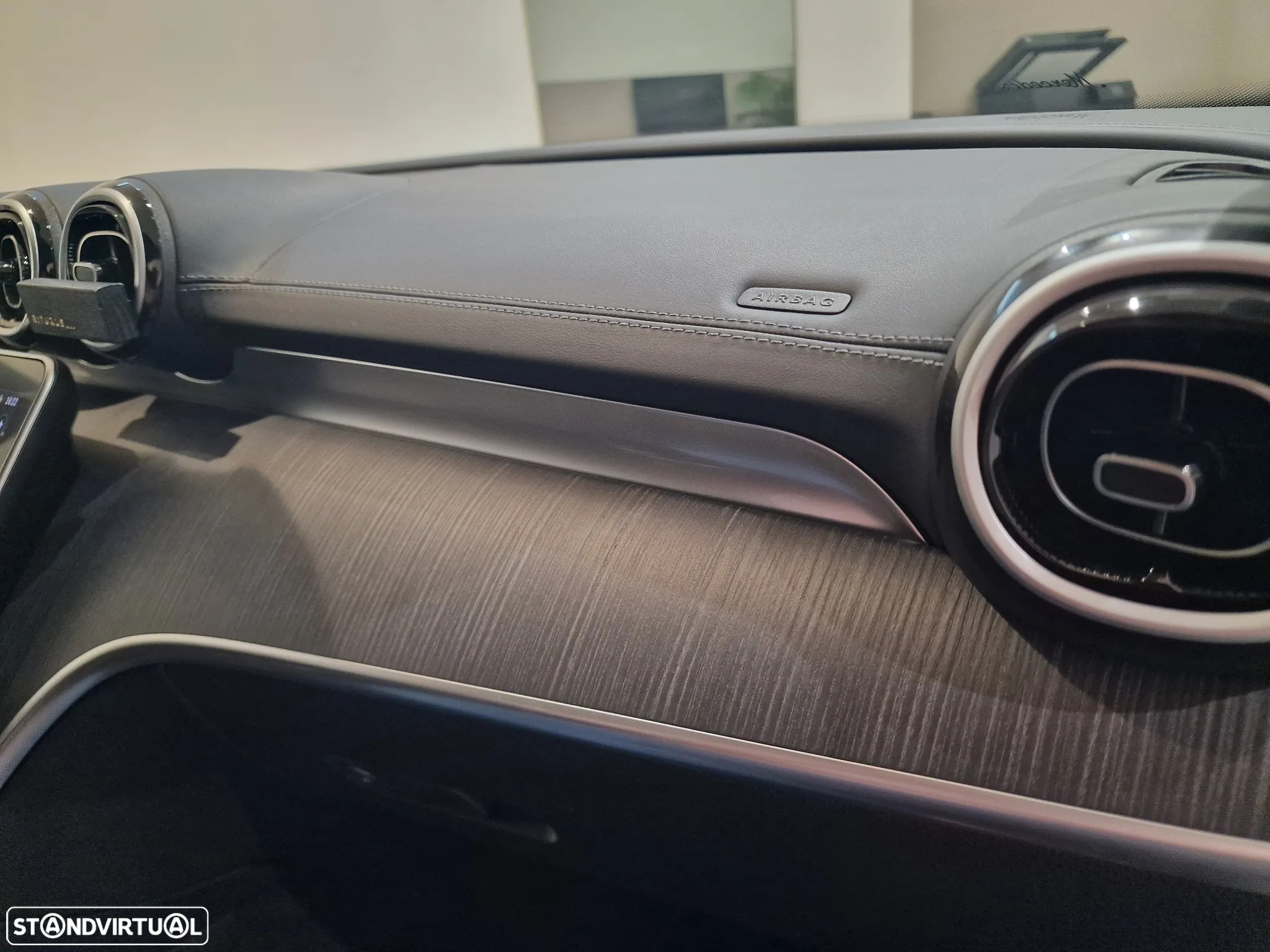 Mercedes-Benz C 300 d AMG Line - 24