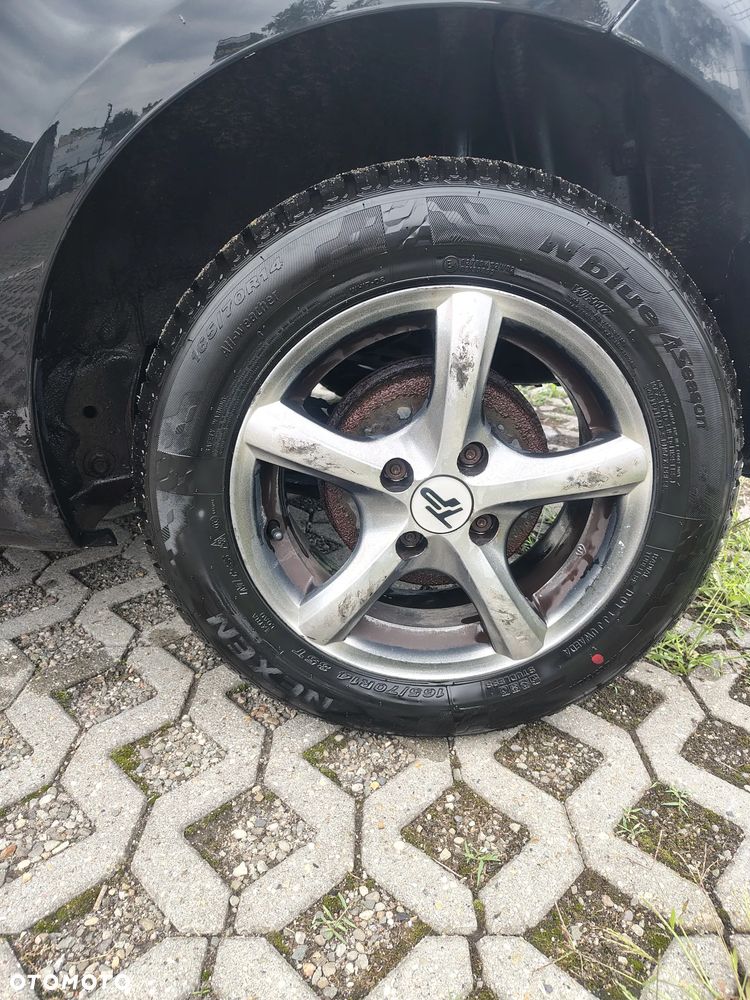 Toyota Yaris 1.0 Terra - 16