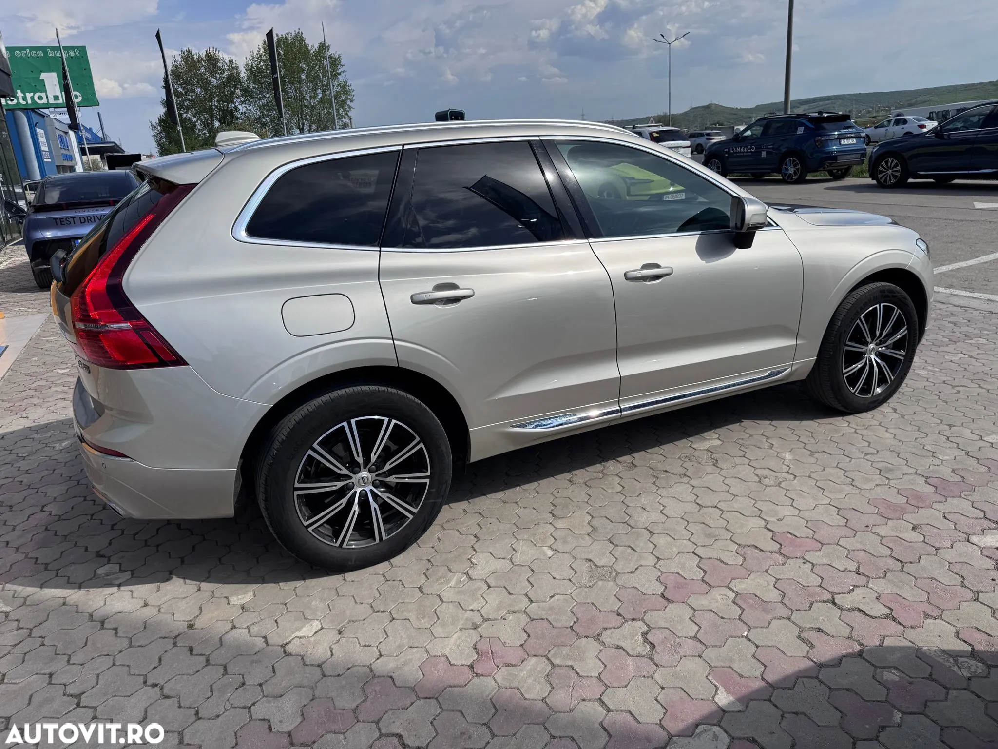 Volvo XC 60 B4 MHEV AWD Inscription - 15