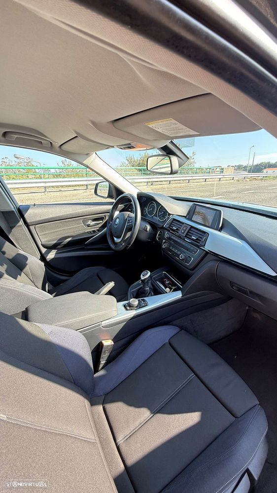 BMW 320 d EfficientDynamics Line Sport - 15