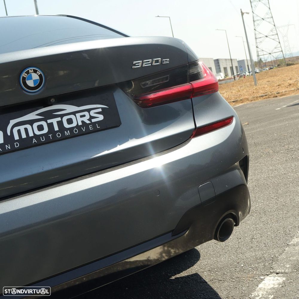 BMW 320 e Pack M Auto - 10