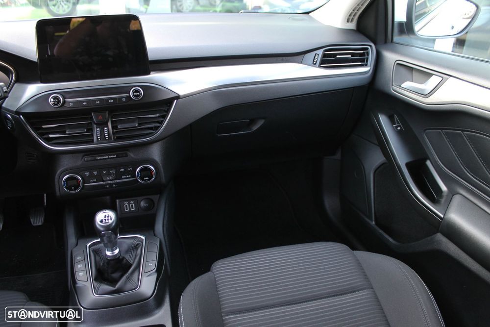 Ford Focus 1.5 TDCi EcoBlue Titanium - 46