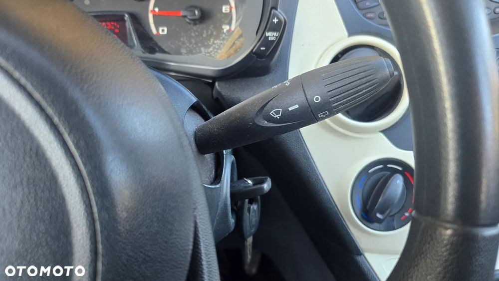 Ford KA 1.2 Ambiente - 32