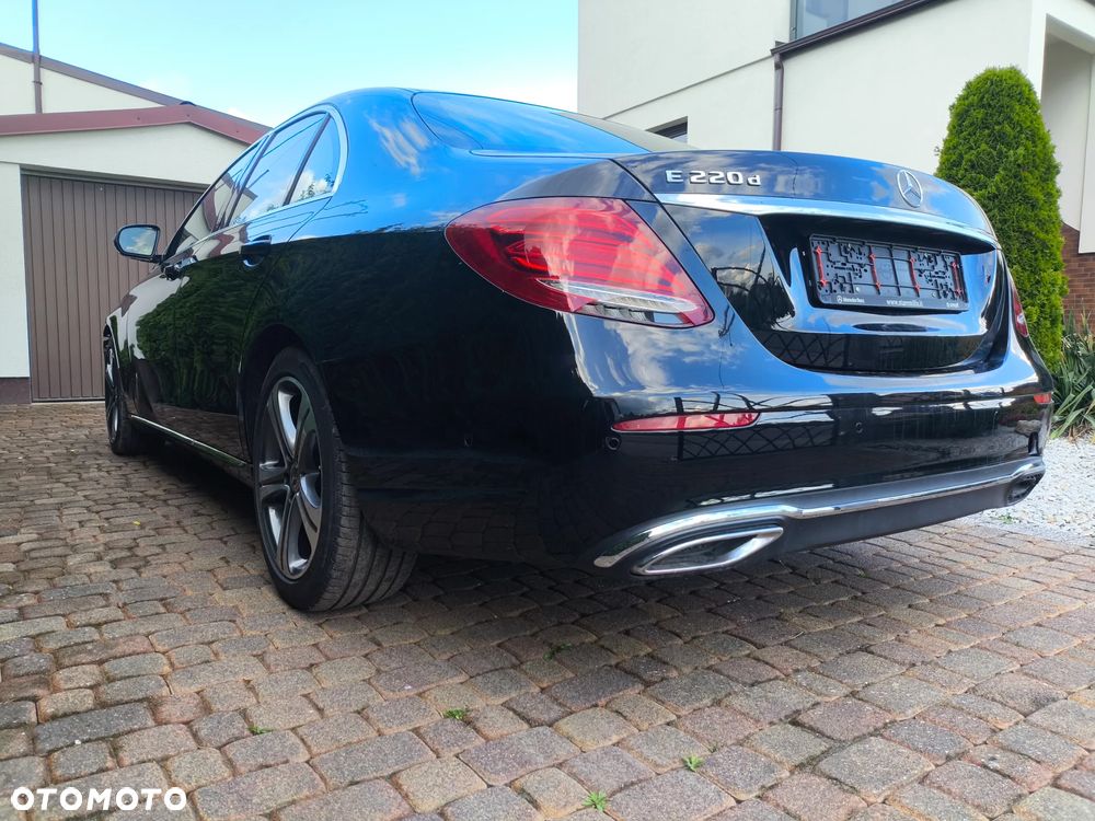 Mercedes-Benz Klasa E 220 d 9G-TRONIC Exclusive - 25