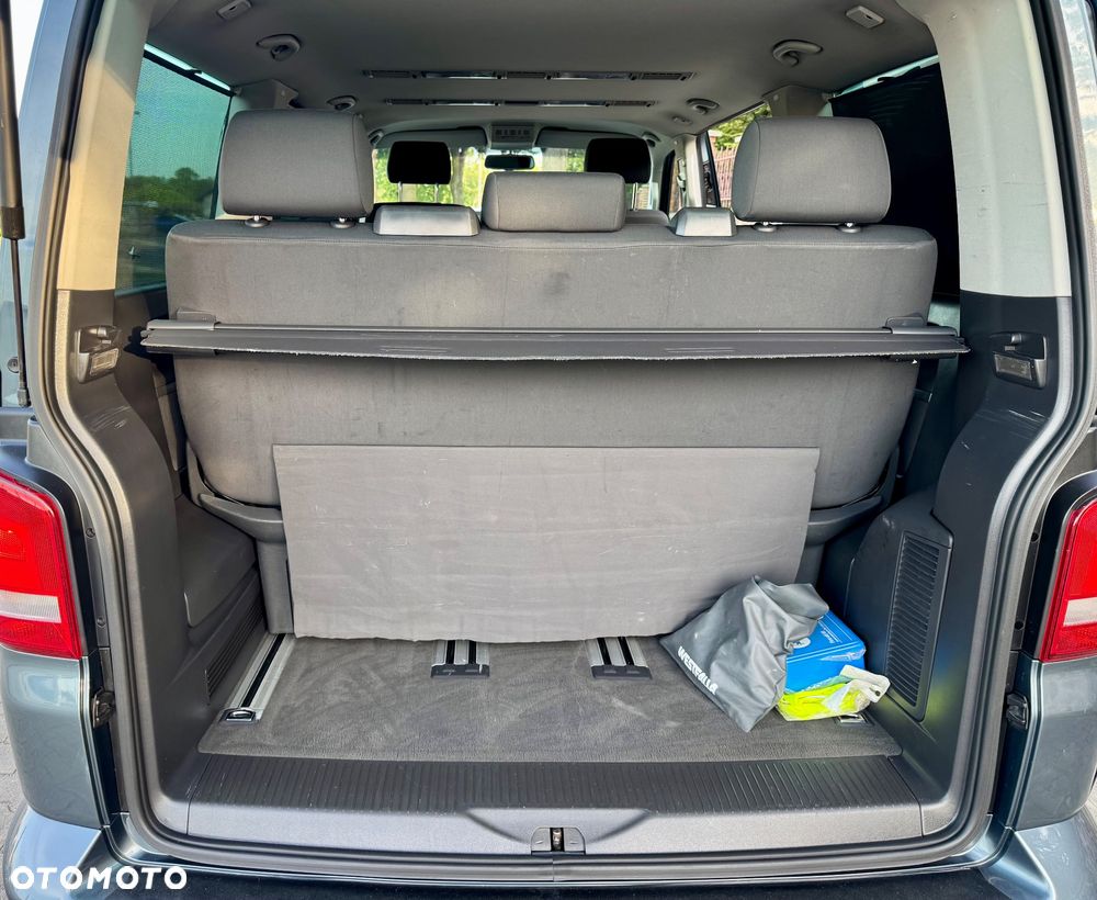 Volkswagen Multivan - 21