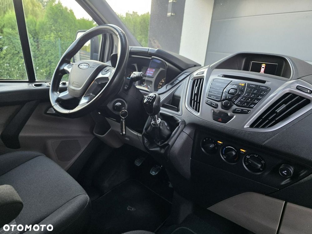 Ford Tourneo Custom - 6