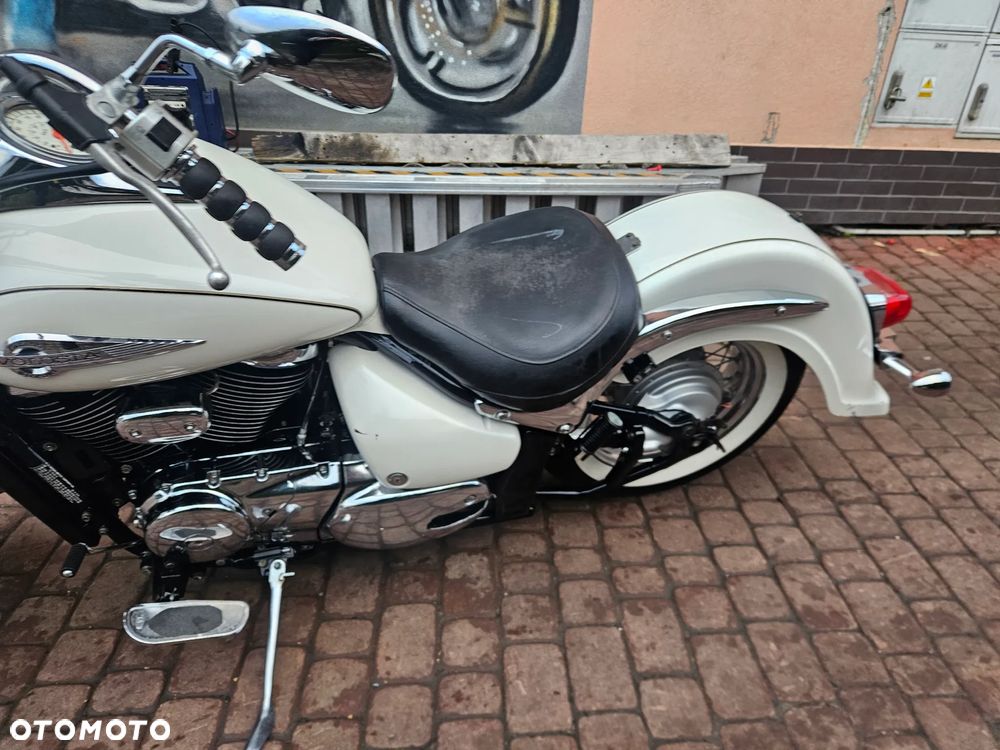 Suzuki VL 800 Volusia - Boulevard C50 - 19