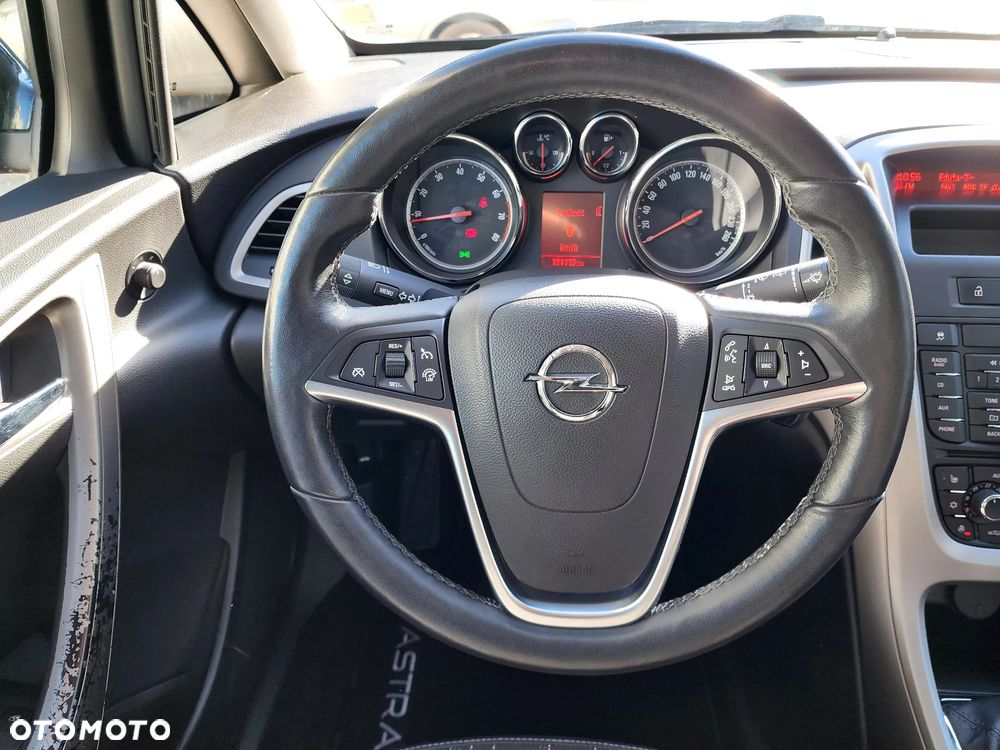 Opel Astra 1.4 Turbo 150 Jahre - 19