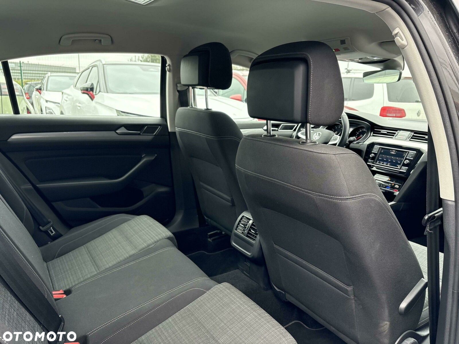 Volkswagen Passat 1.5 TSI EVO Business DSG - 30