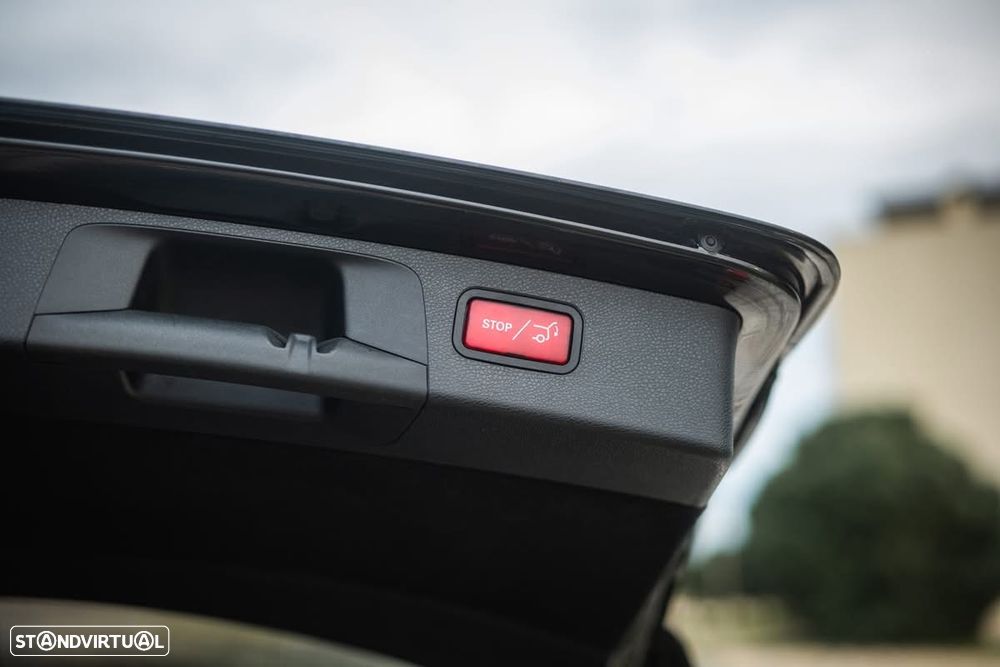 Mercedes-Benz E 300 de 9G-TRONIC AMG Line - 46