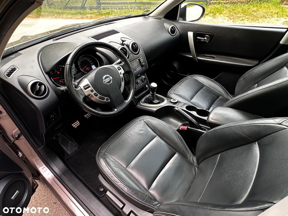 Nissan Qashqai 1.6 dCi 4 x 4 DPF Start/Stop tekna - 21