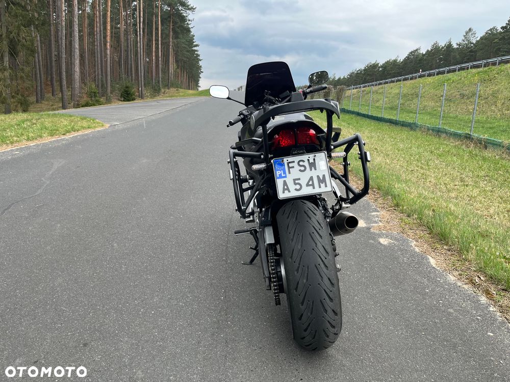Yamaha FZ - 8