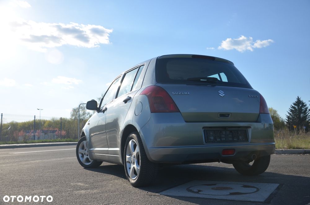 Suzuki Swift - 6