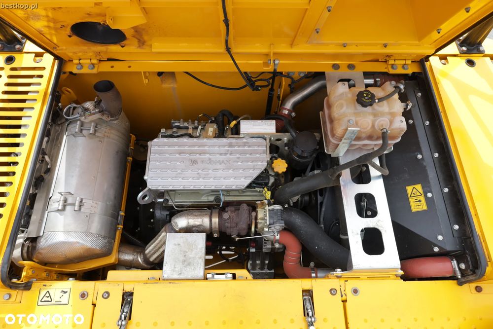 JCB 220X - 29
