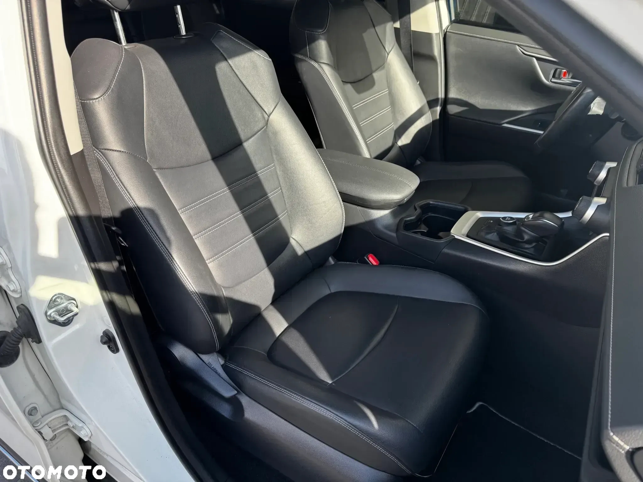 Toyota RAV4 2.5 Hybrid Executive 4x4 - 15