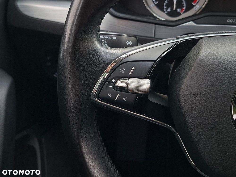 Skoda Superb 1.5 TSI Ambition DSG - 21