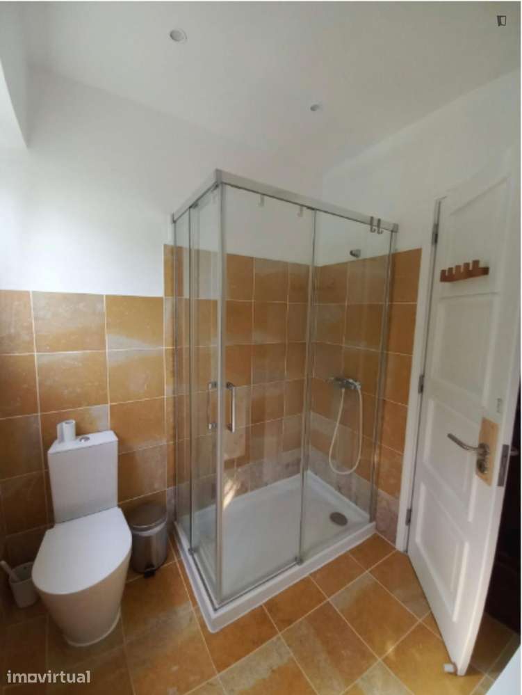 Quarto - localizado em Carcavelos Lisbon - Grande imagem: 4/17