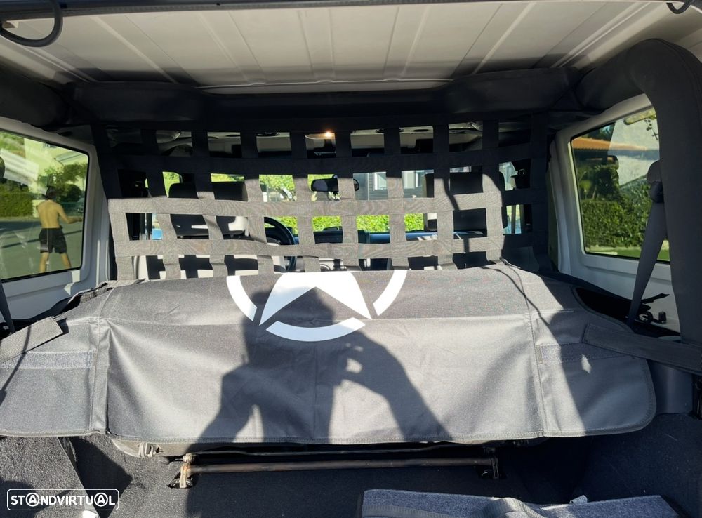 Jeep Wrangler 2.8 CRD ATX Sport - 21