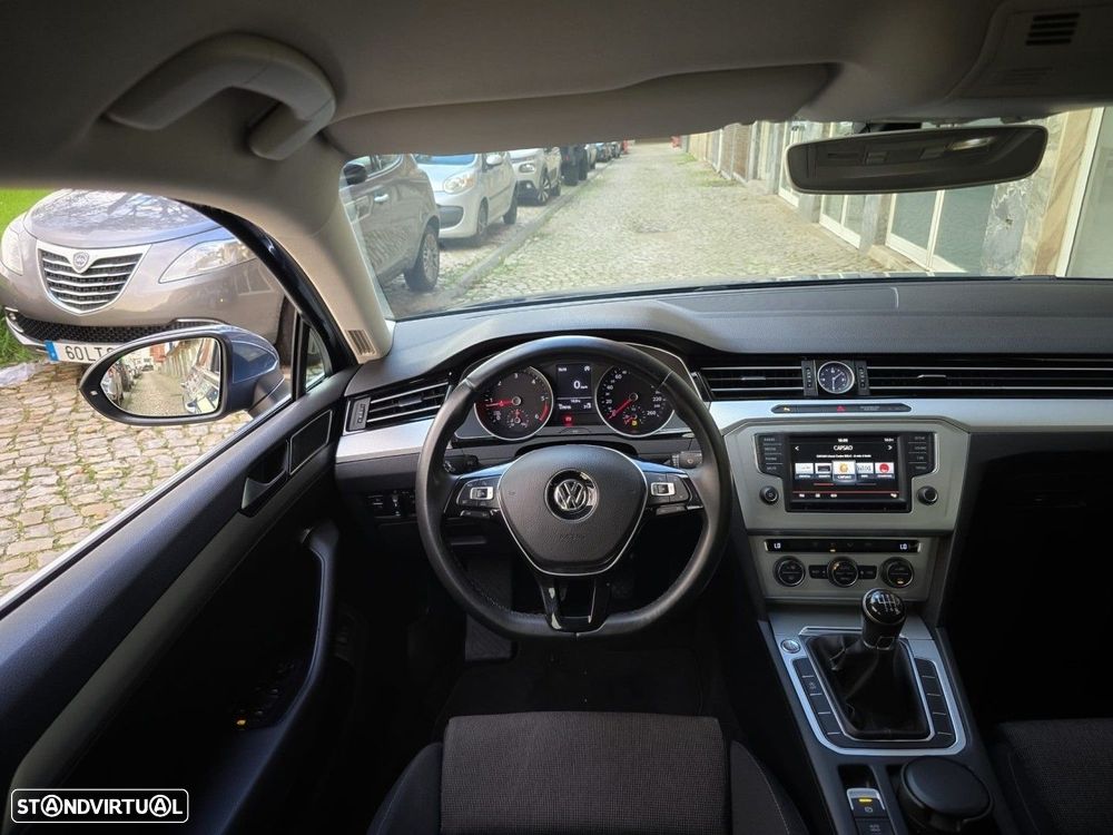 VW Passat Variant 2.0 TDi Elegance - 18