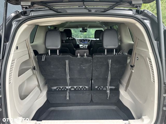 Chrysler Pacifica - 18