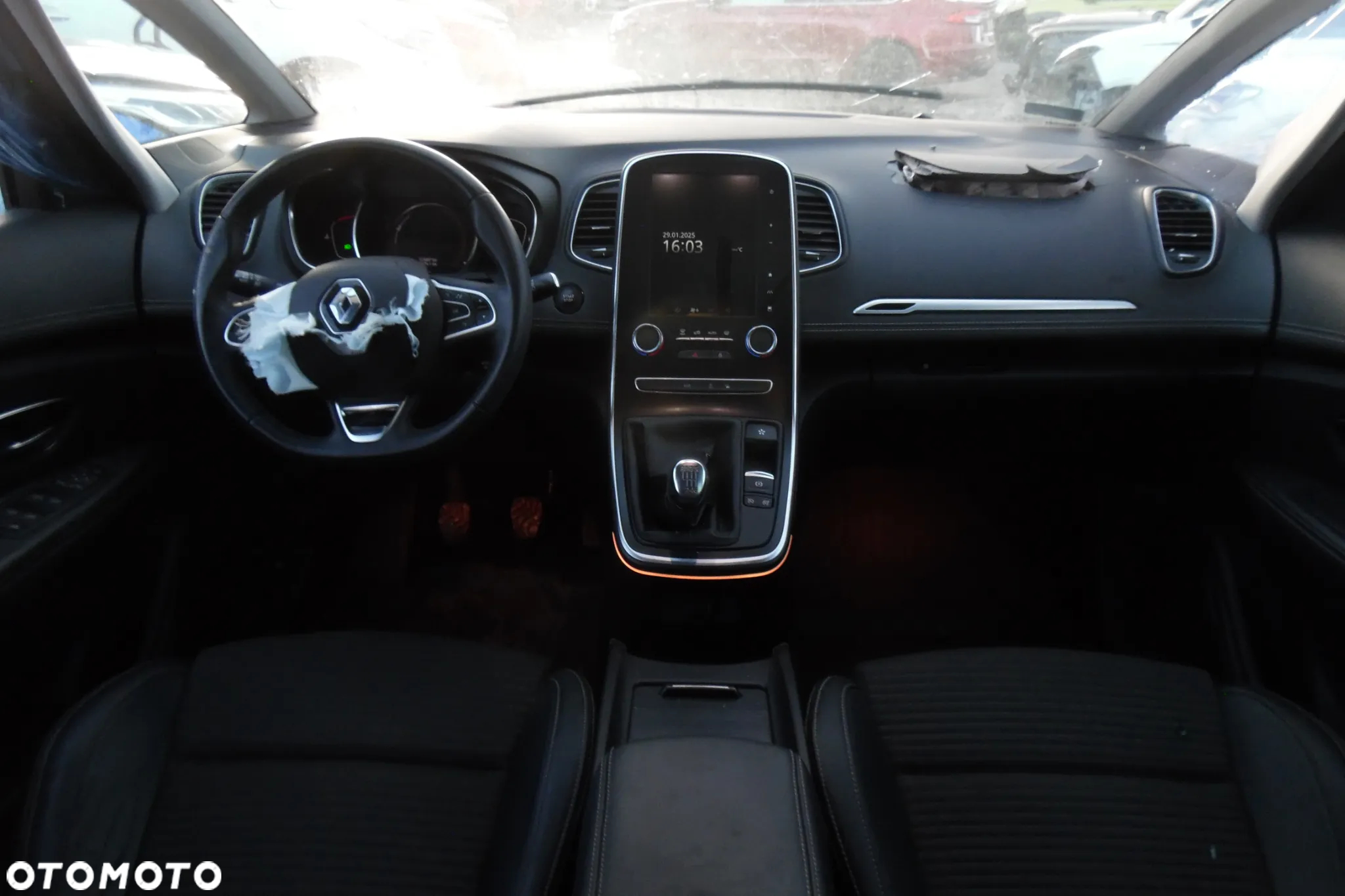 Renault Scenic 1.3 TCe FAP Intens - 6