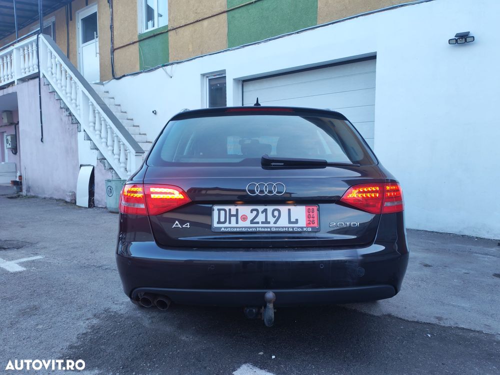 Audi A4 2.0 TDI DPF Ambition - 11