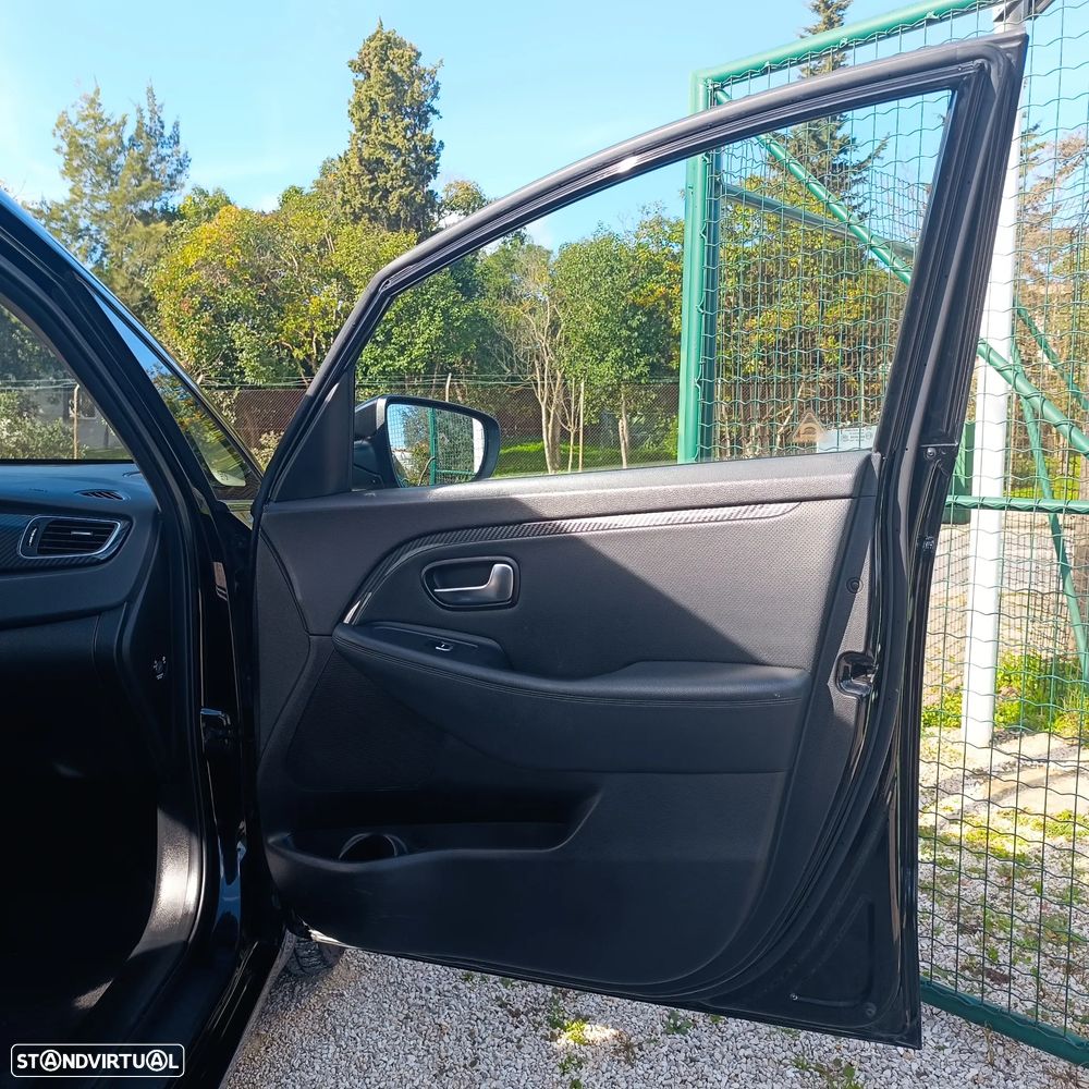 Kia Carens 1.7 CRDi ISG TX - 18