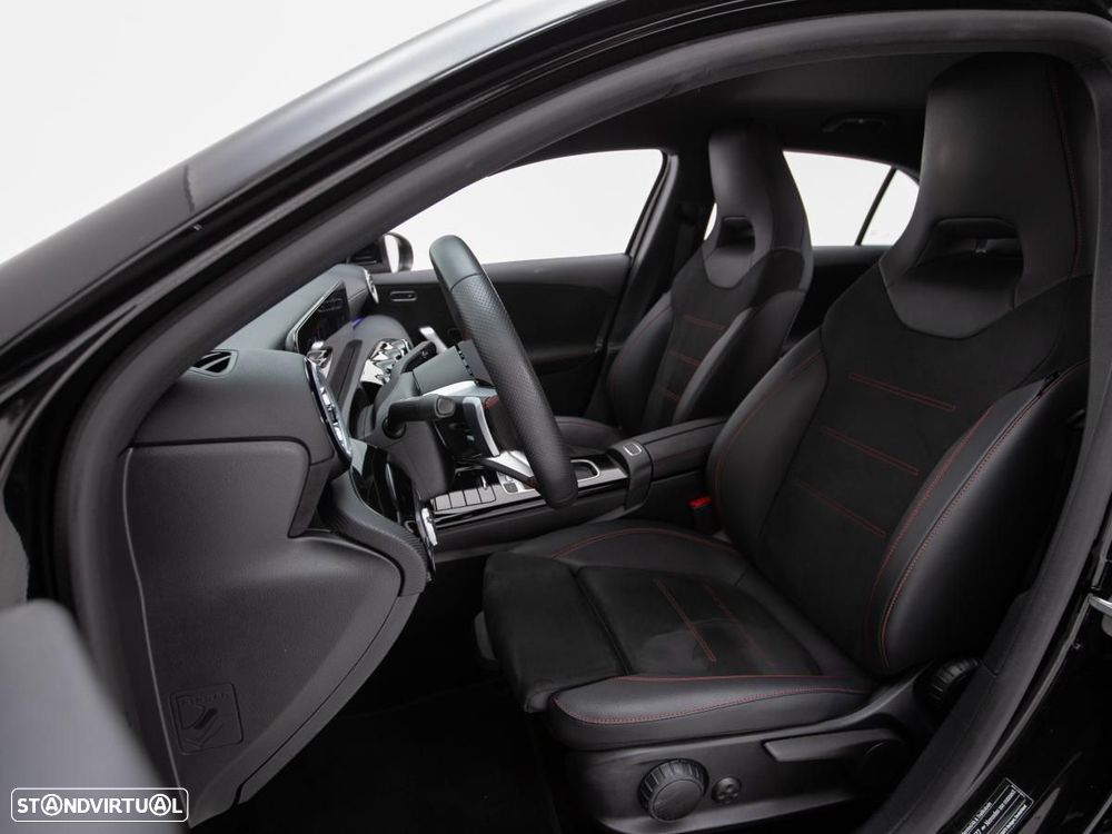 Mercedes-Benz A 200 7G-DCT AMG Line — fotografia 8