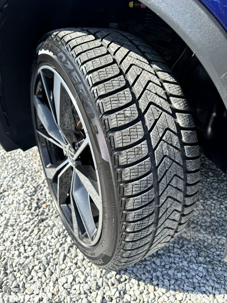 Volkswagen Tiguan - 10