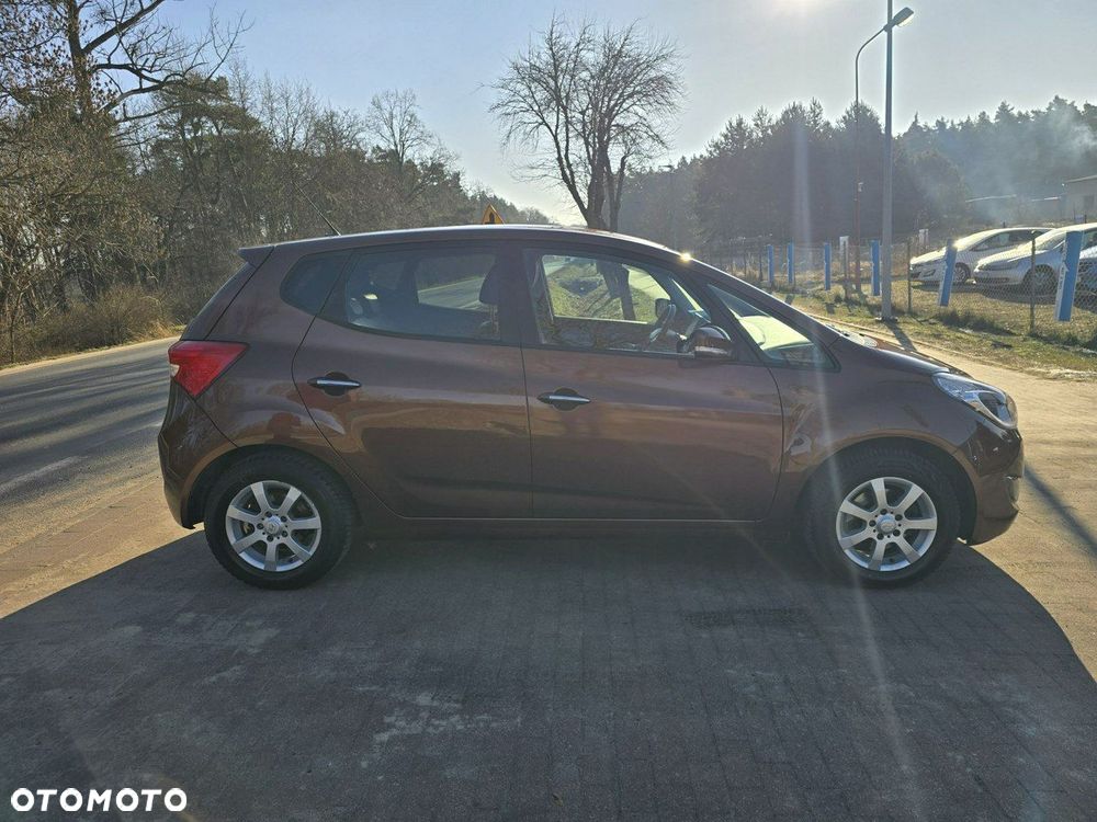 Hyundai ix20 - 9