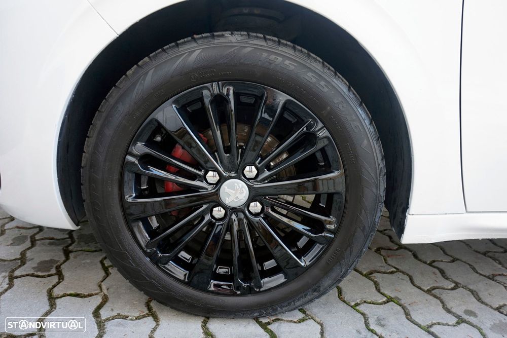 Peugeot 208 1.5 BlueHDi Signature - 22
