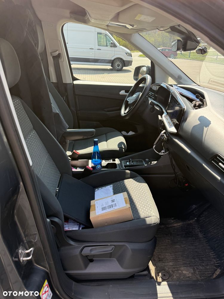 Ford Transit Connect - 13