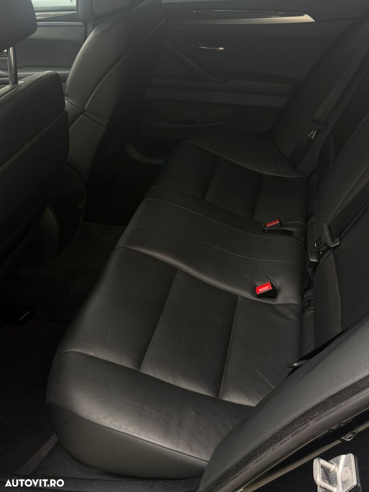 BMW Seria 5 530d xDrive - 8