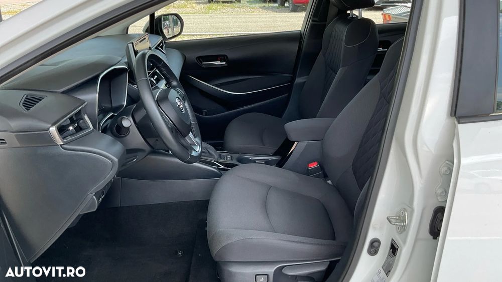 Toyota Corolla 1.8 HSD Business - 16