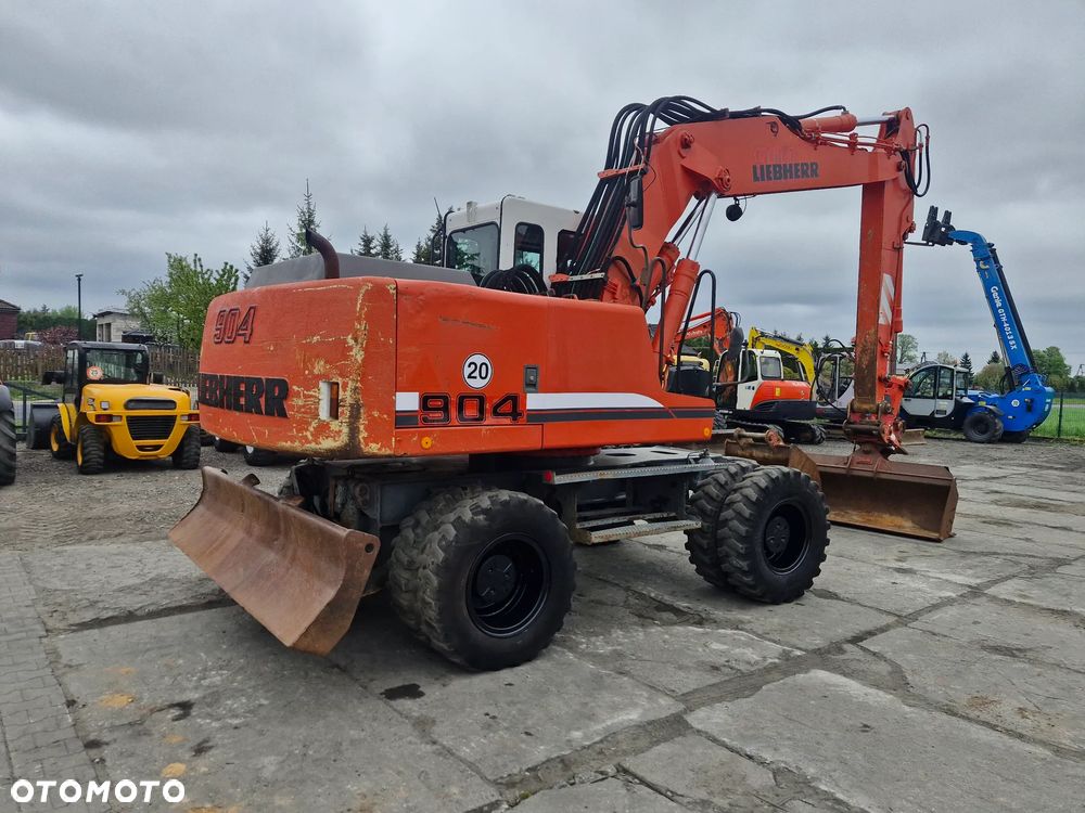 Liebherr 904 - 2