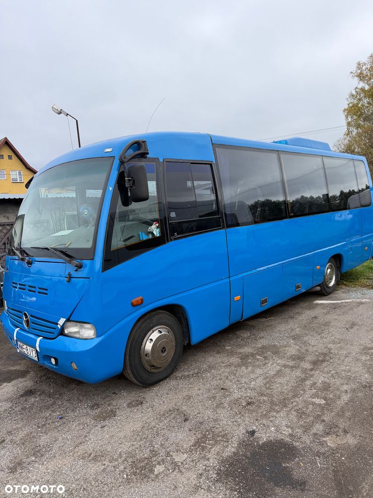 Mercedes-Benz Medio