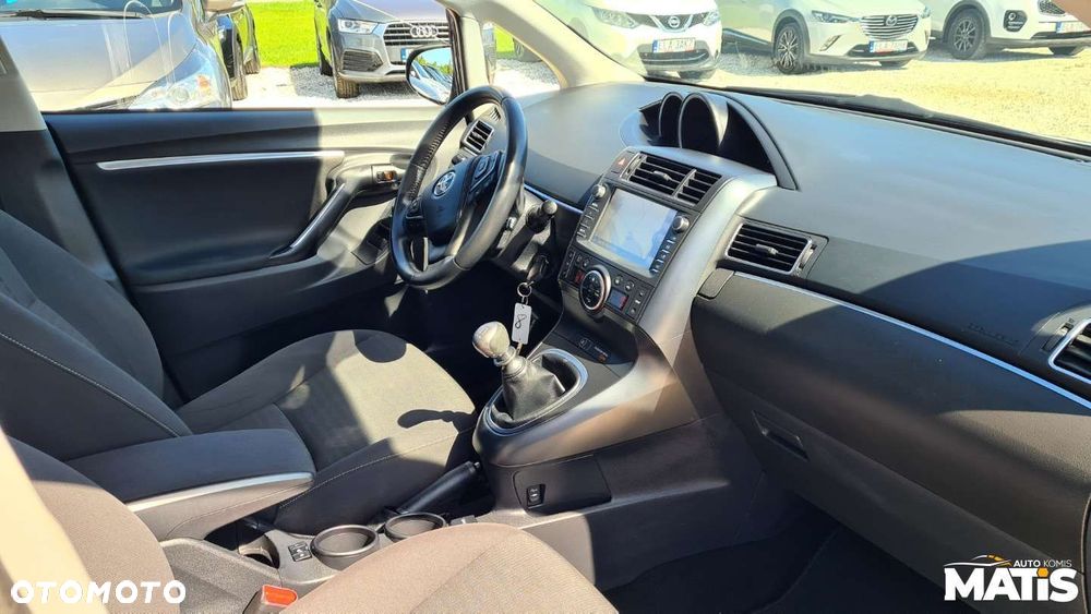Toyota Verso - 32